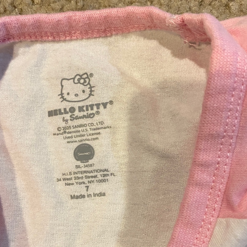 Hello Kitty Pink and White Playful Set - Picture 2 of 11
